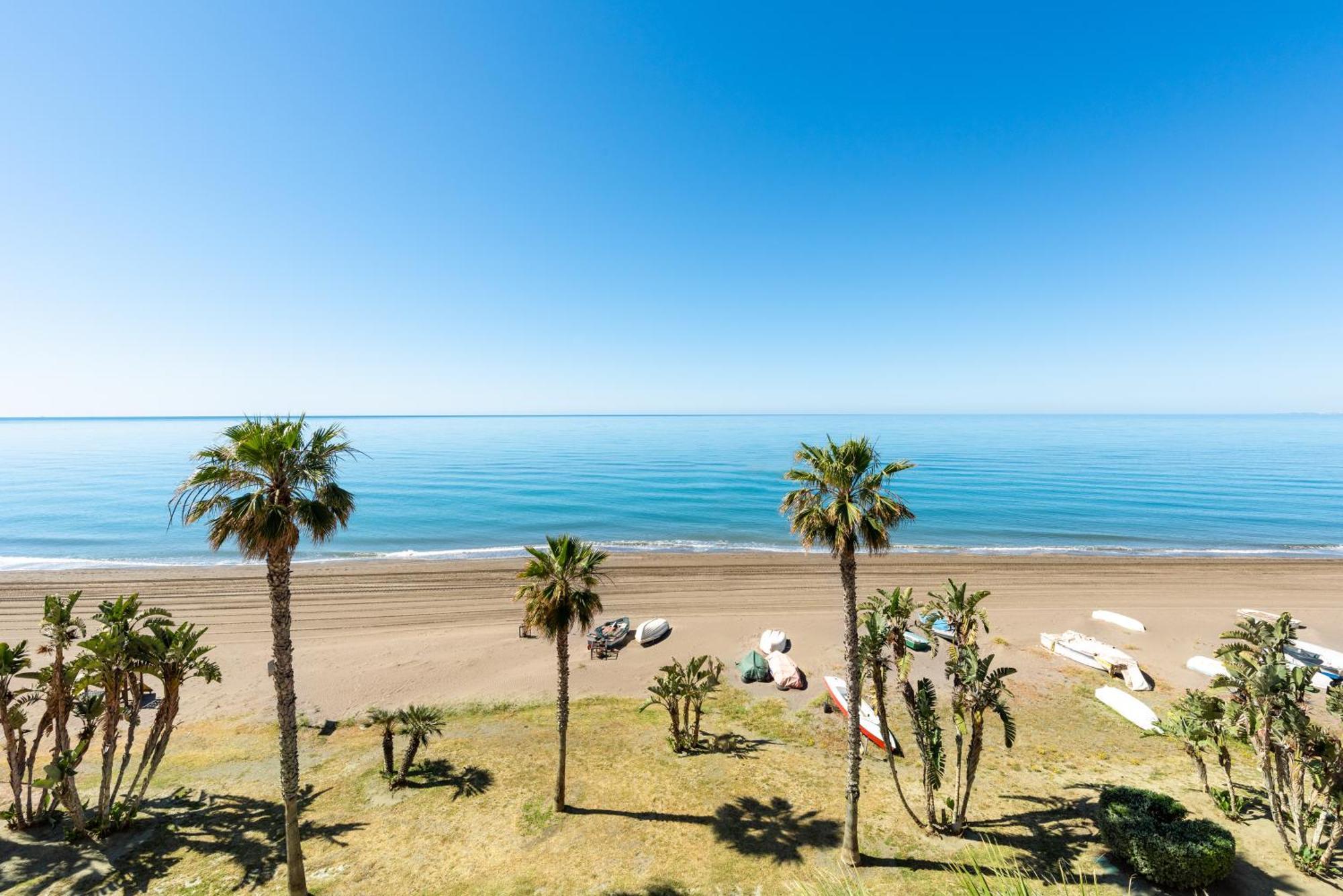 Wintowinrentals 1ª Linea De Playa, Parking Y Wifi Rincon de la Victoria Ngoại thất bức ảnh